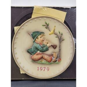 Vintage Goebel HUMMEL 1979 Annual #272 Singing Lesson BAS-RELIEF Plate - COA